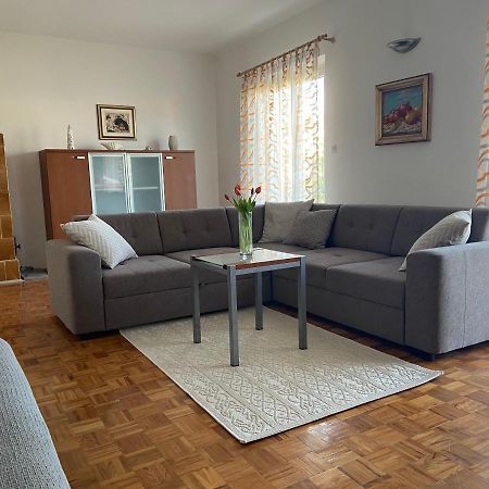 Apartman Noni Биоград-на-Мору Экстерьер фото